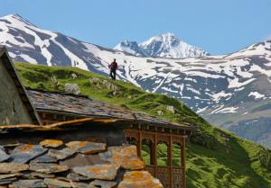 Georgien - Große Südkaukasus-Rundreise Sommer-Spezial Georgien - Große Südkaukasus-Rundreise Sommer-Spezial