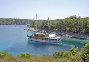 Kreuzfahrt - Motorsegler/-yacht: Kroatien ab/bis Trogir