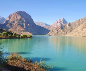 Tadschikistan - Duschanbe & See-Idylle