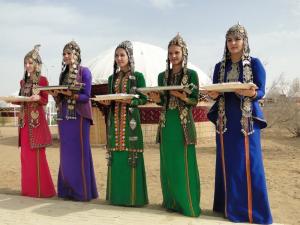 Turkmenistan - Usbekistan - Nowruz – Zum Frühlingsfest nach Turkmenistan